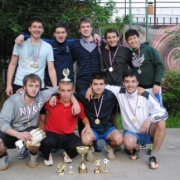 Команда факультета ХТиЭ стала обладателем Суперкубка студгородка по футболу